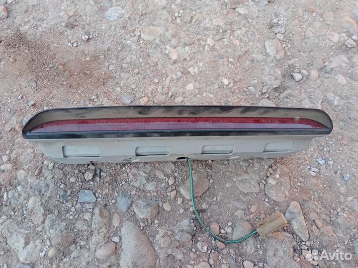 Задняя дверь багажника Subaru Impreza