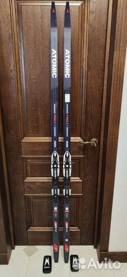 Беговые лыжи (классика) Atomic pro c1 skintec