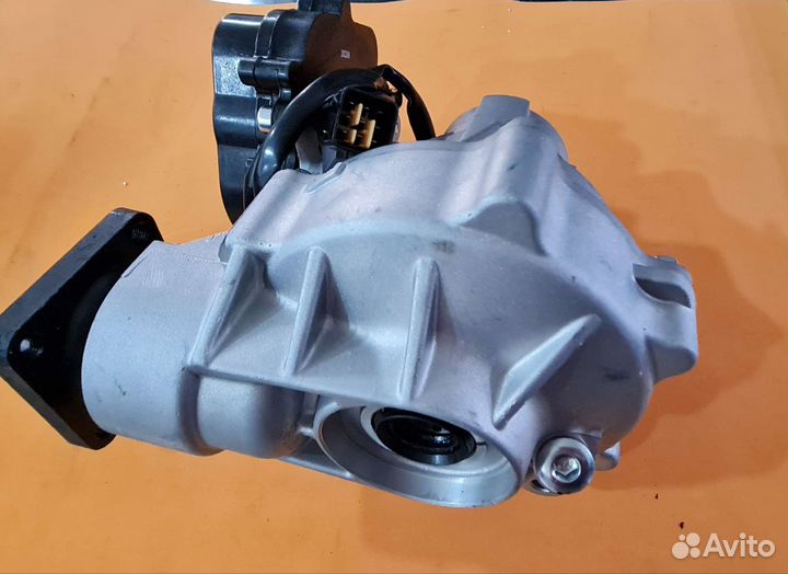 Передний редуктор с сервоприводом Q800-310000