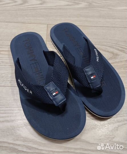Новые сланцы Tommy Hilfiger