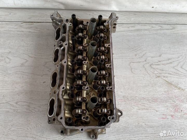 Lexus lx570 Головка блока цилиндров