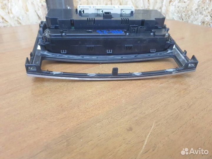 Блок управления климат-контроля Mercedes M-Class