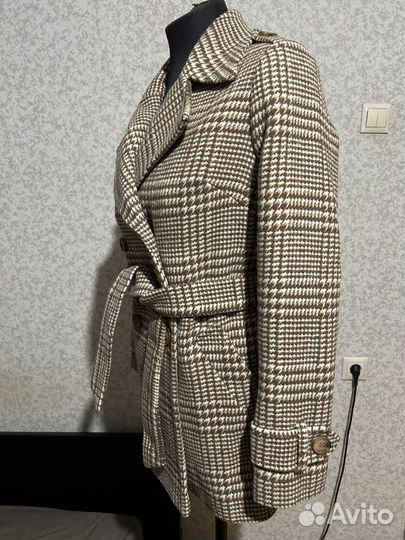 Полупальто женское 42 размер