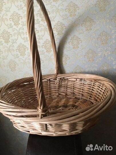 Корзина плетёная