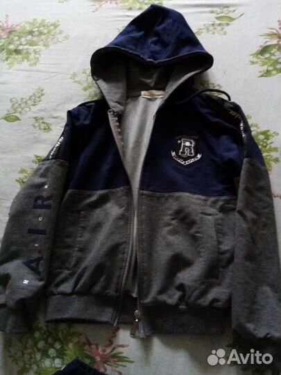 Спортивный костюм