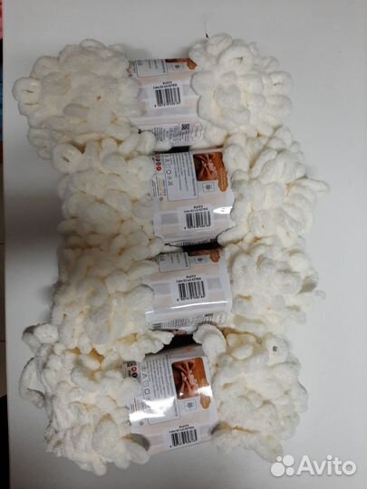 Пряжа Alize Puffy (Ализе Пуффи) цвет 62 (Молоко)