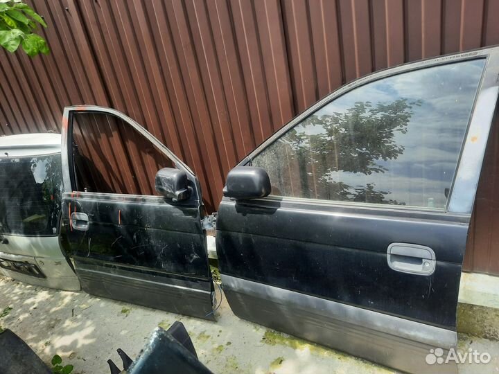 Двери mitsubishi rvr