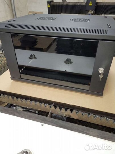 Шкаф телекоммуникационный