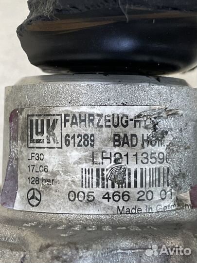 Насос гура Mercedes CL W216