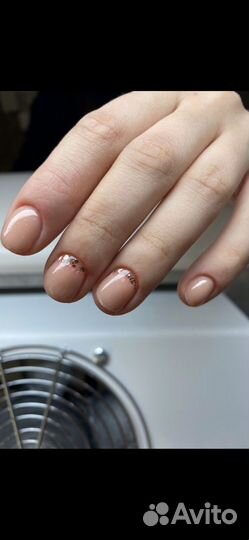 Маникюр и педикюр