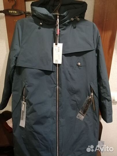 Женское демисизонное пальто 60р новое