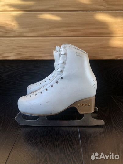 Фигурные коньки edea Overture 220