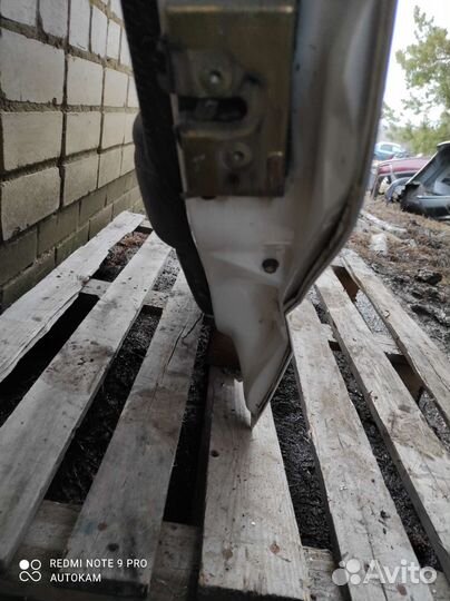 Дверь Volkswagen Passat b3 задняя правая