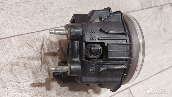 Фара противотуманная правая Subaru Forester S12