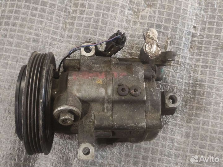 Компрессор кондиционера Nissan