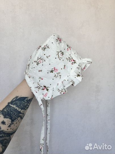 Чепчик из батиста для Лилии