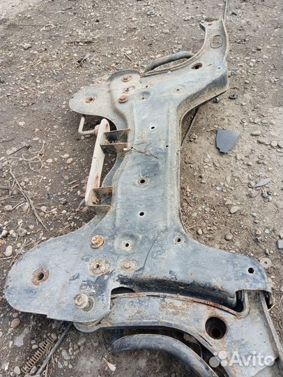 Подрамник брильянс v5 brilliance v5