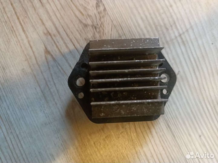 Реостат печки Opel Frontera A Isuzu Rodeo