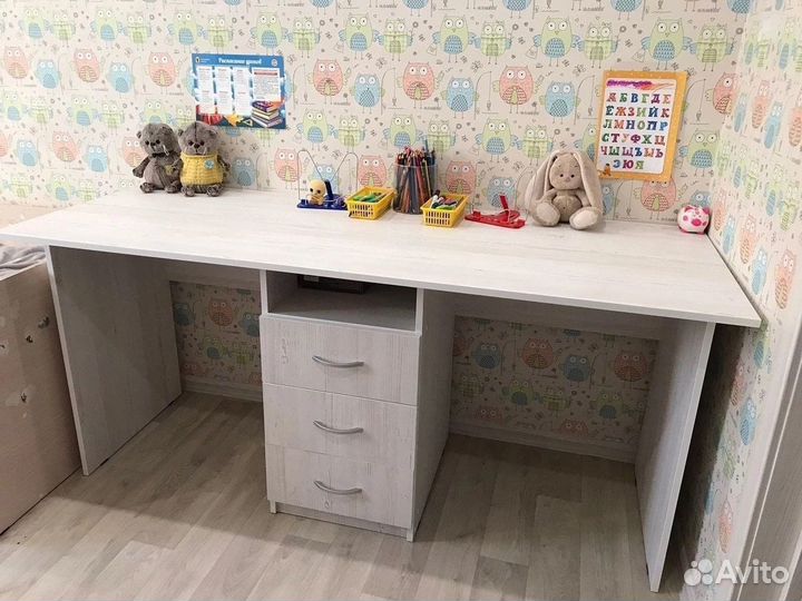Стол письменный двухместный для двоих детей
