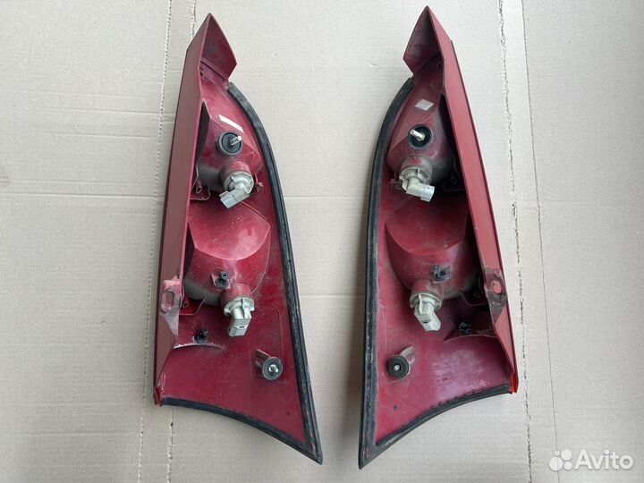 Задний фонарь левый правый Ford Focus 1