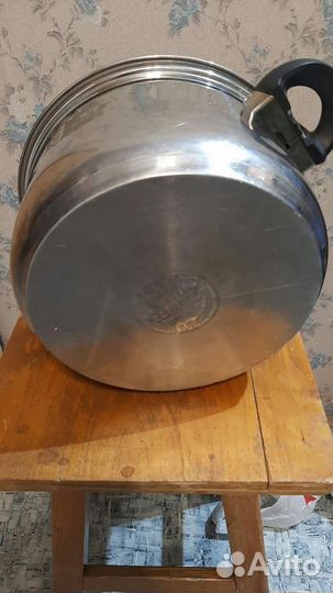 Кастрюля из нержавейки 6литров