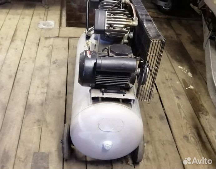 Компрессор воздушный 80 литров