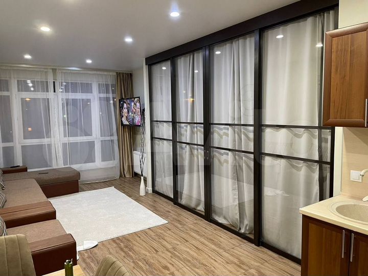 2-к. квартира, 53 м², 3/21 эт.