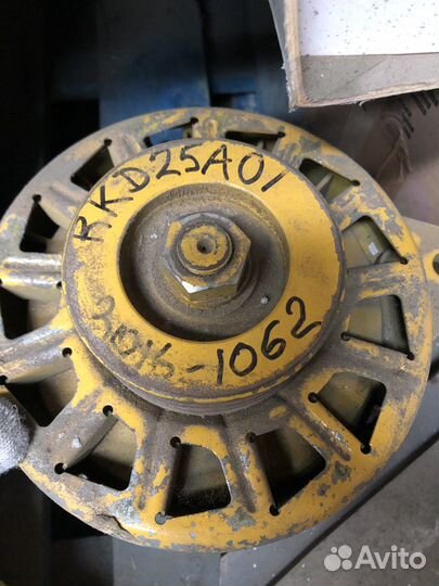 R600-821 Komatsu генератор RKD25A01