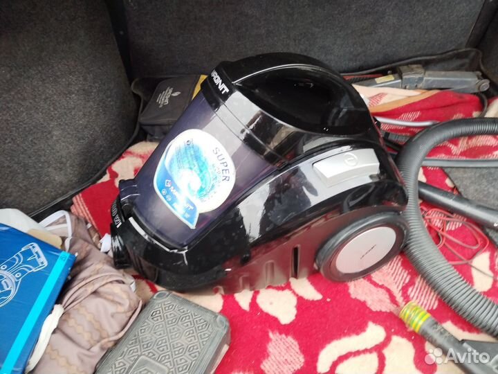 Пылесос Magnit 2200w - на запчасти