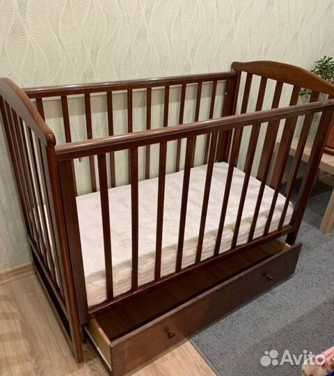 Детская кроватка+бортики+мобиль+развивающий коврик