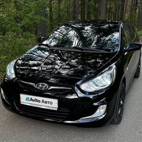 Hyundai Solaris 1.4 AT, 2012, 140 000 км