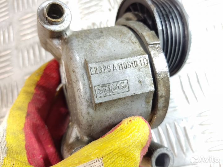 Натяжитель ремня Ford Focus 2005-2008