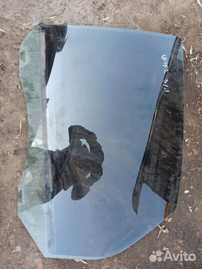 Форд Фокус стекло заднее левое