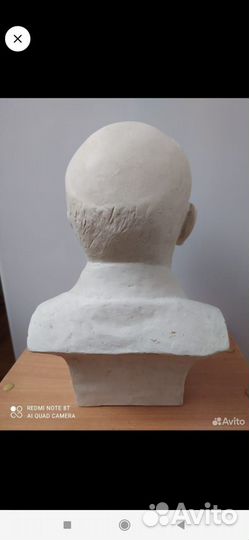 Бюст Ленина