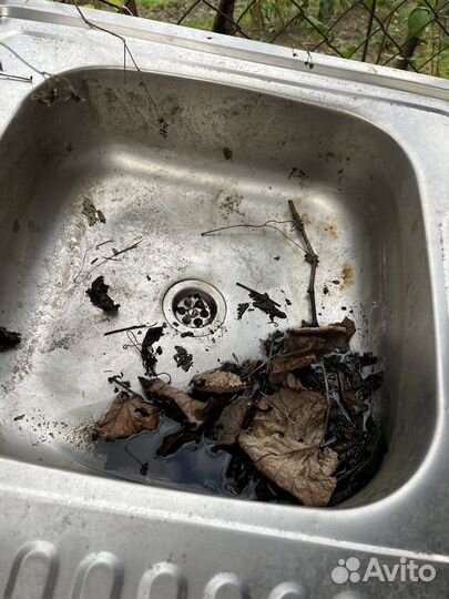 Стулья, раковины, мойки