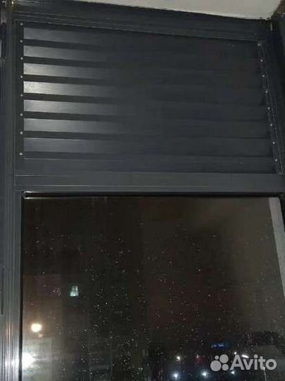 Замена вентиляционных решёток на стекло