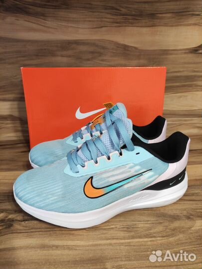 Кроссовки Nike