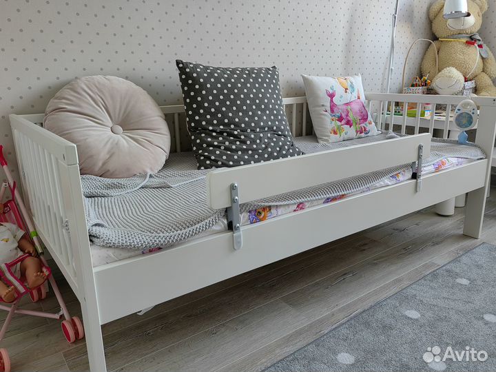 Продам детскую кровать Икея Гулливер