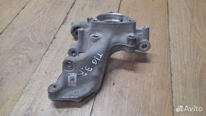 Кулак задний правый Volkswagen Tiguan 2 2.0 CZP