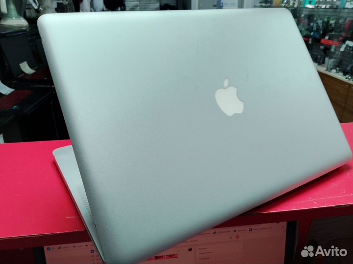 Ноутбук Apple MacBook Pro 15 Mid 2010