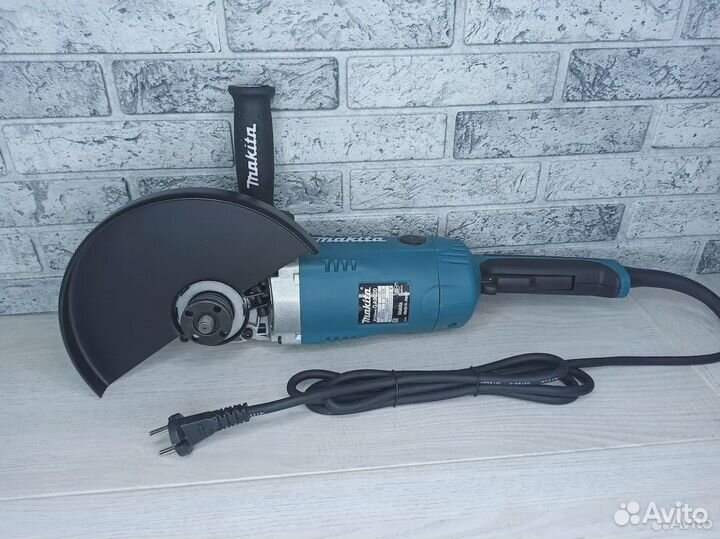 Ушм Болгарка Makita 230