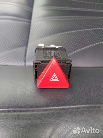 Кнопка аварийной остановки/Реле поворотов Т4