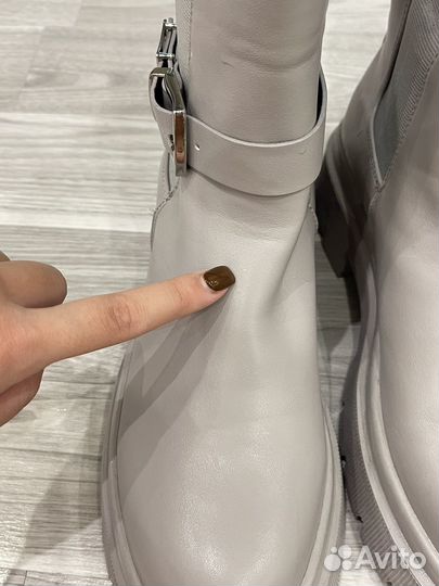 Ботинки женские 39