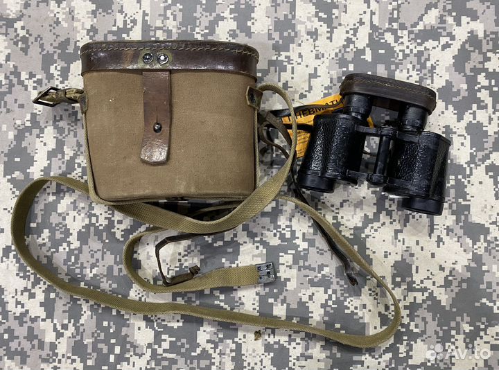 Армейский бинокль в кофре, СССР