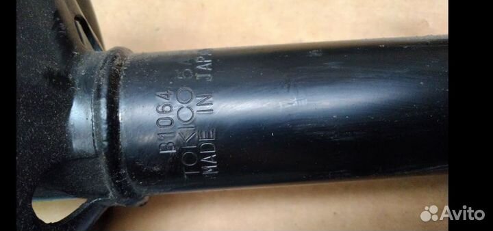 Стойка амортизатора toyota corolla