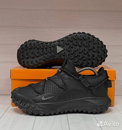 Кроссовки Nike