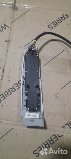 Блок кнопок стеклоподъемника Mercedes w220