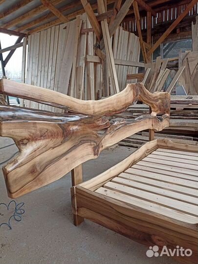 Кровать двухместная