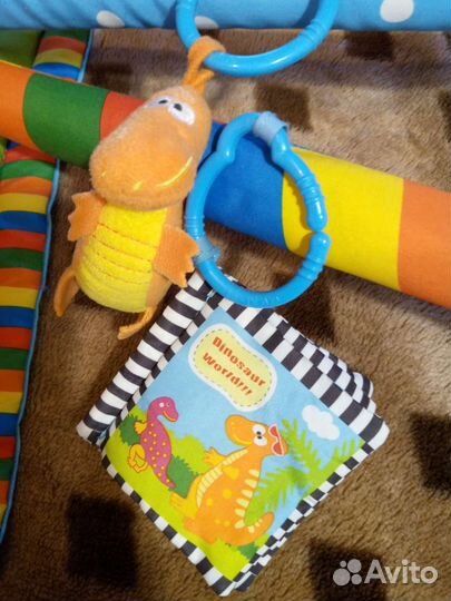 Развивающий коврик