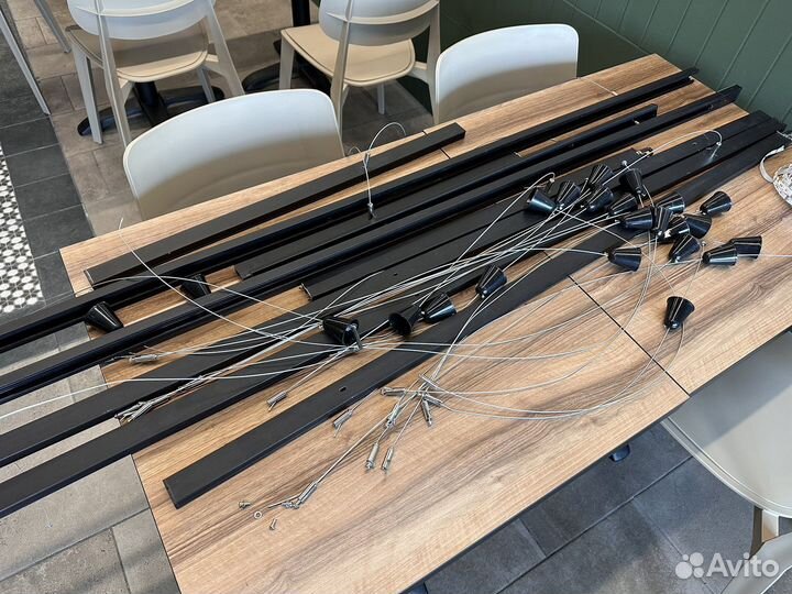 Светильник трековый